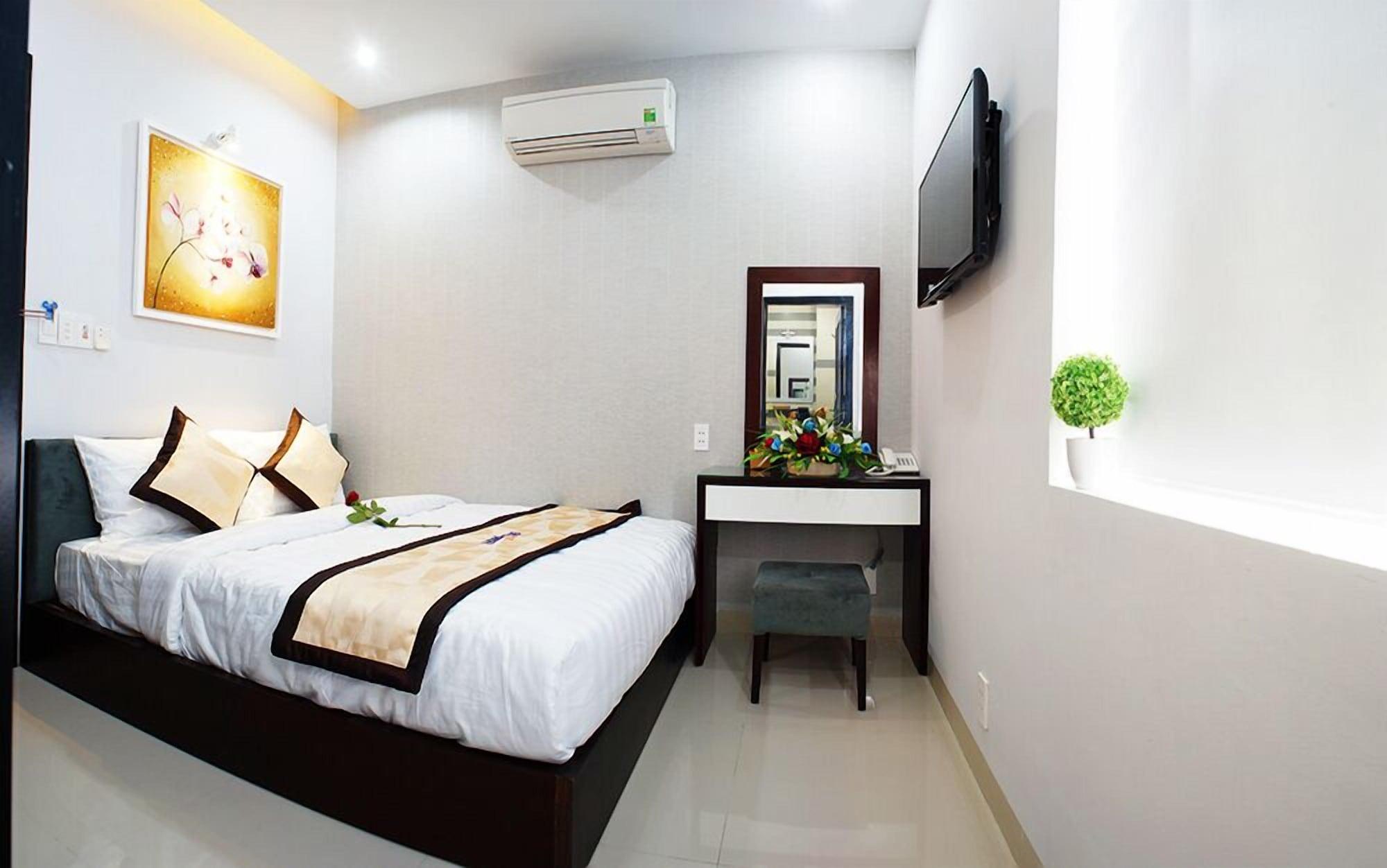 Hanoi Blue Hotel - The Water Front Danang Exterior photo