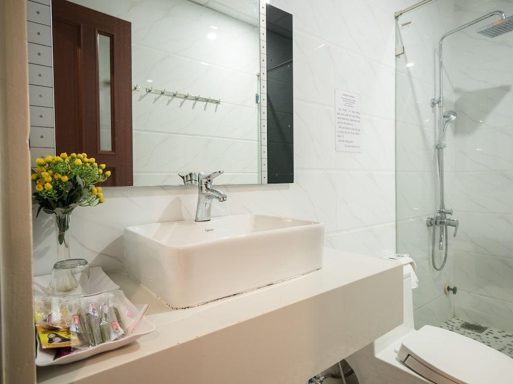 Hanoi Blue Hotel - The Water Front Danang Exterior photo